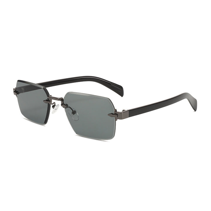 Dame moteriktig solbrille med firkantet ramme og gradientlinser Skanto