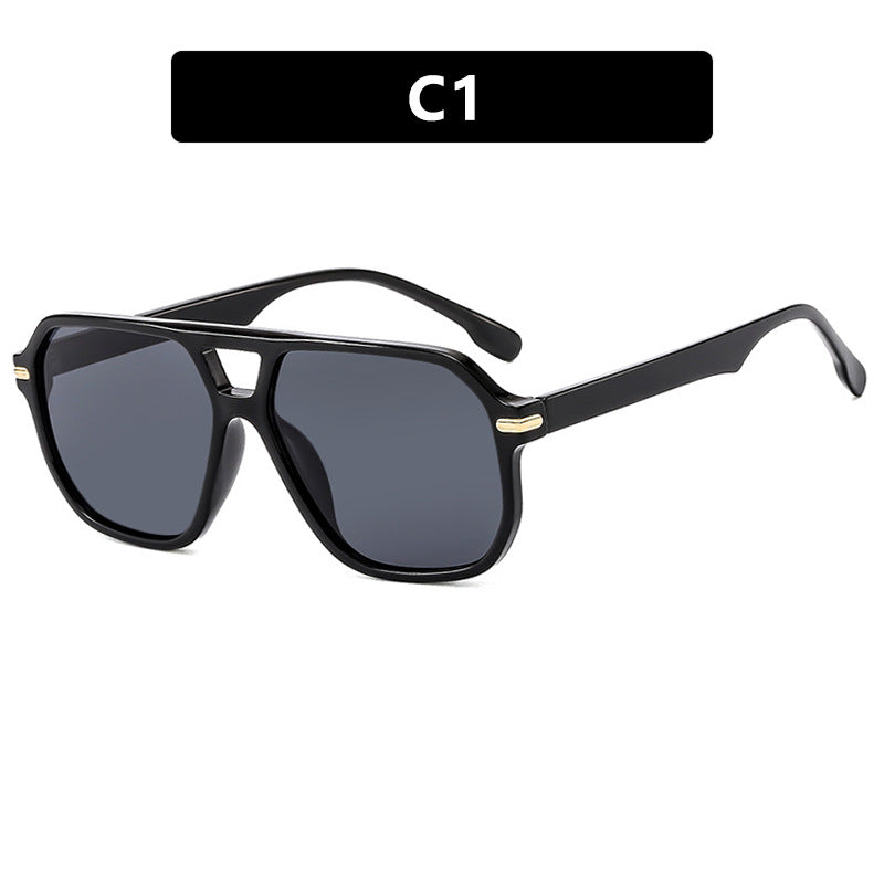 Women's fashionable square-frame sunglasses with eye-catching lenses Skanto