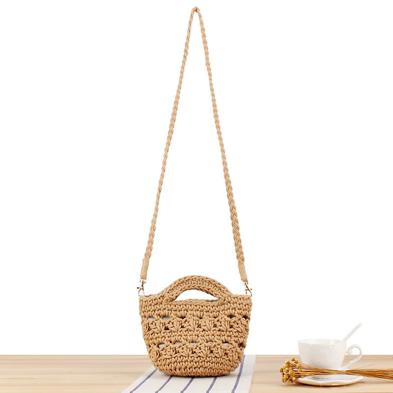 Hand-knotted shoulder bag Skanto