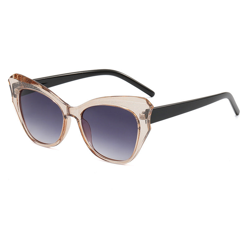 Dame Cat-Eye Solbrille med stilfullt design Skanto
