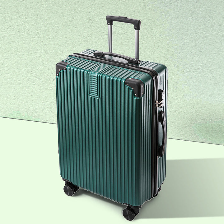 Premium Multi-Directional Wheeled Suitcase Skanto