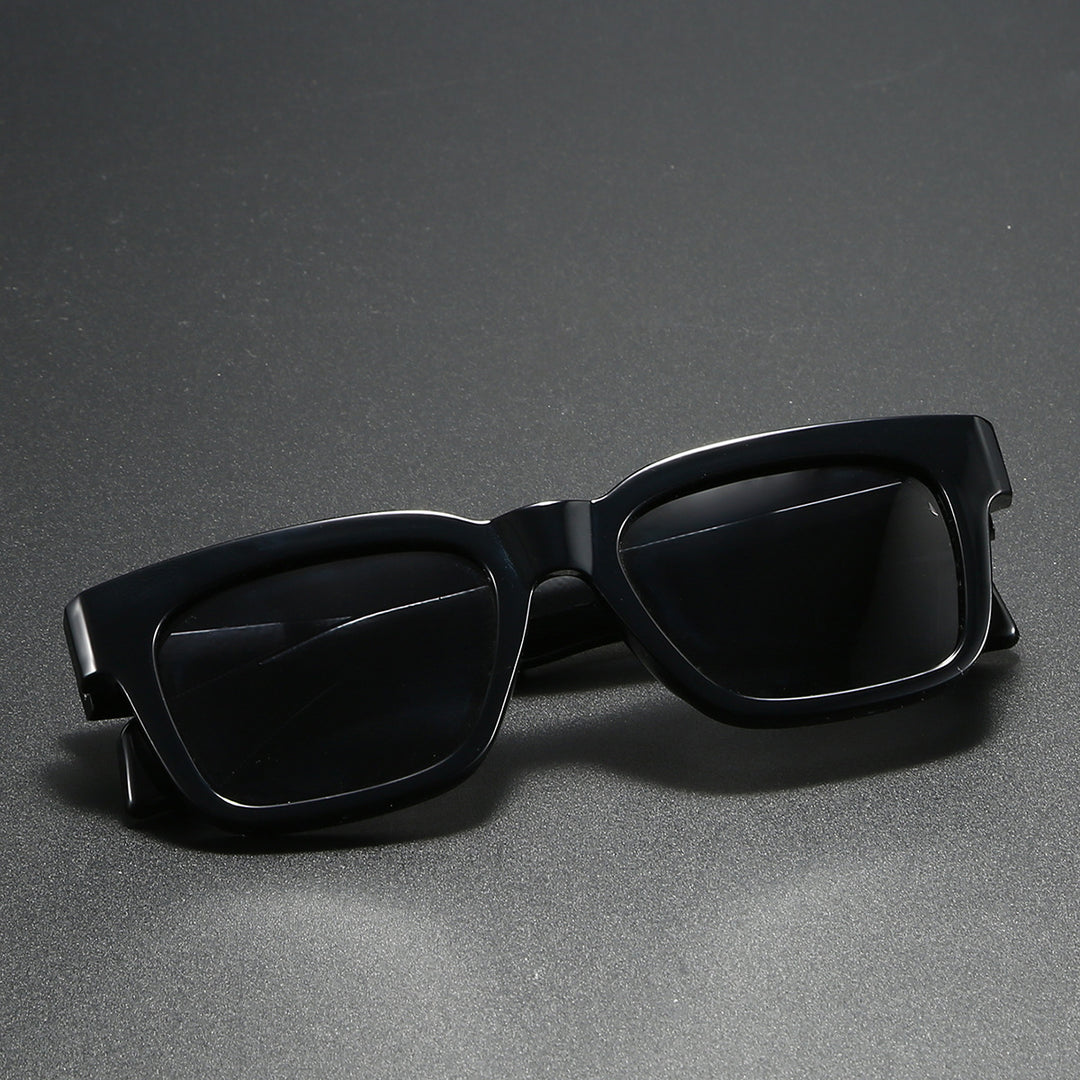 Dame kvadratisk solbrille med markant skilpaddemønster Skanto