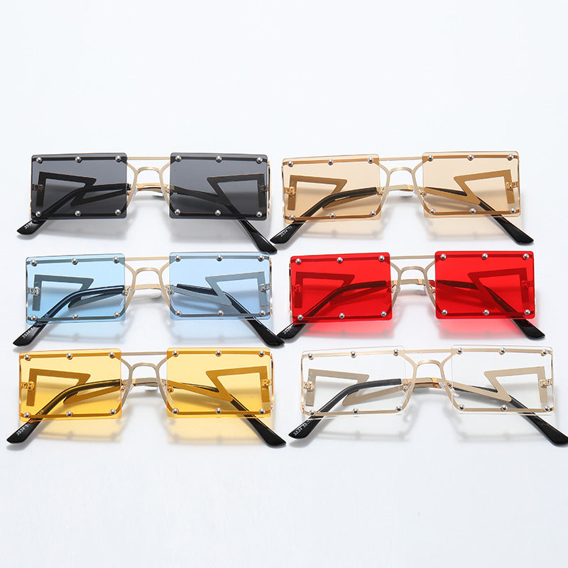 Dame ekstravagante oversized solbriller med geometrisk ramme Skanto
