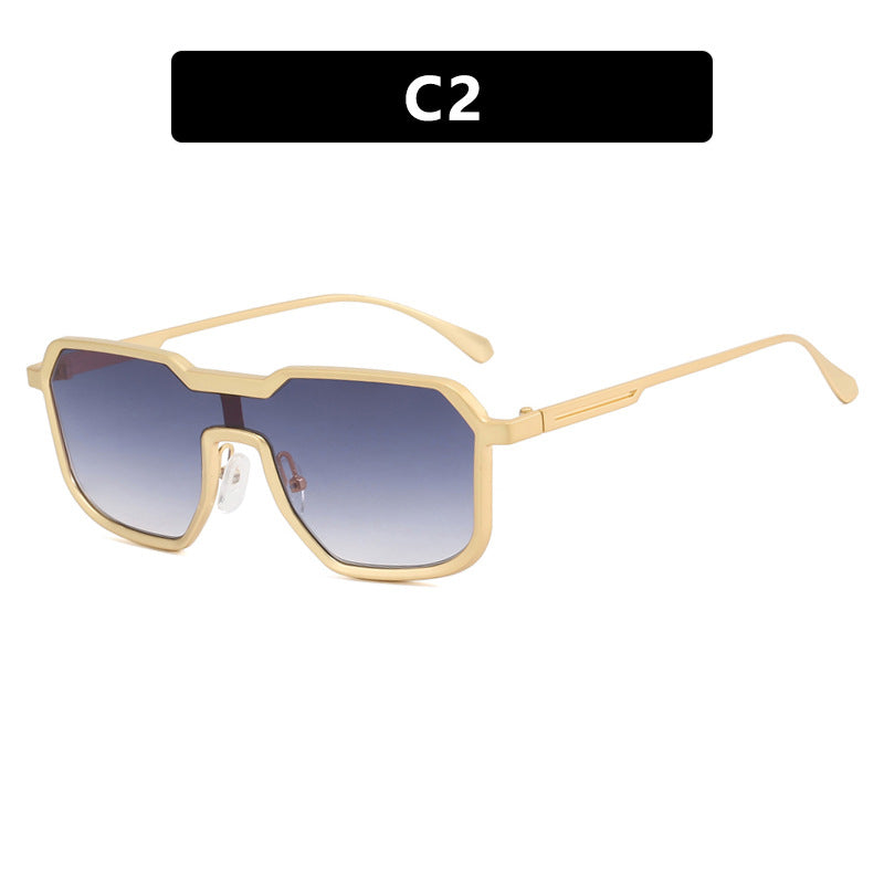 Women's extravagant geometric sunglasses with protective UV filter Skanto