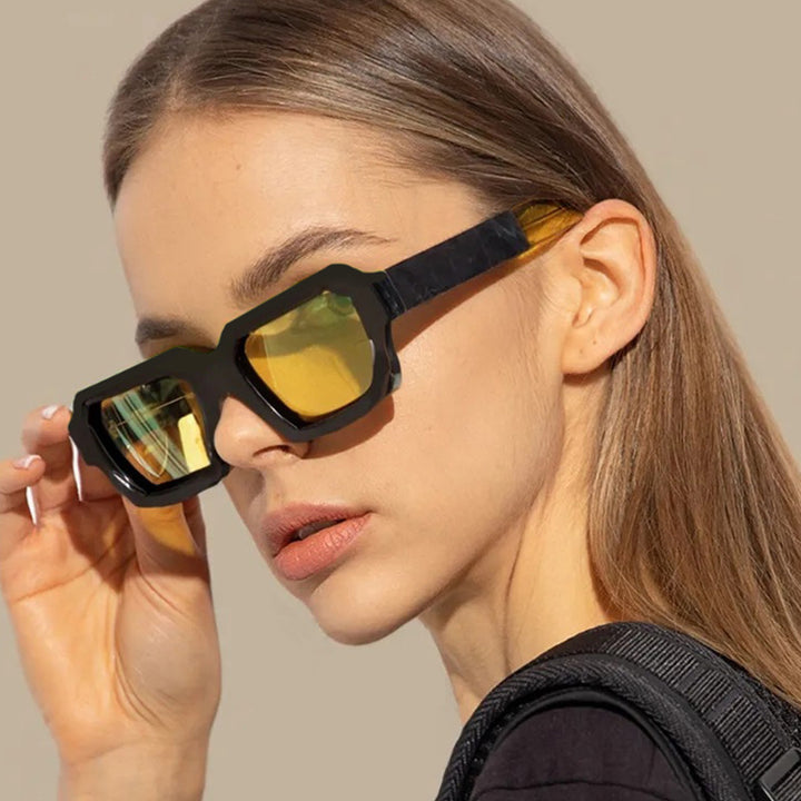 Women's stylish square sunglasses with innovative design Skanto