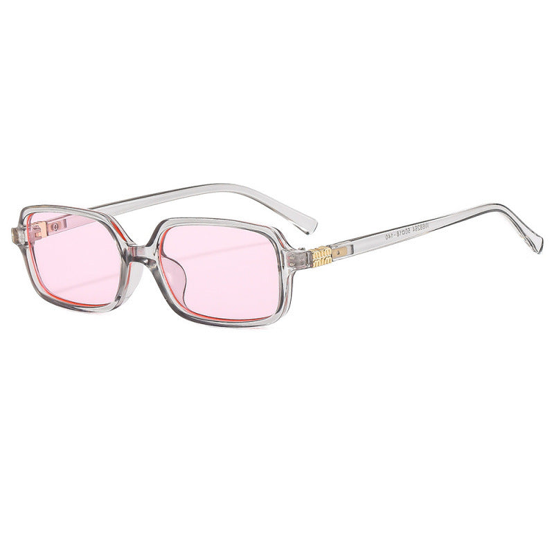 Dame moteriktig lesebrille i moderne kvadratisk design Skanto