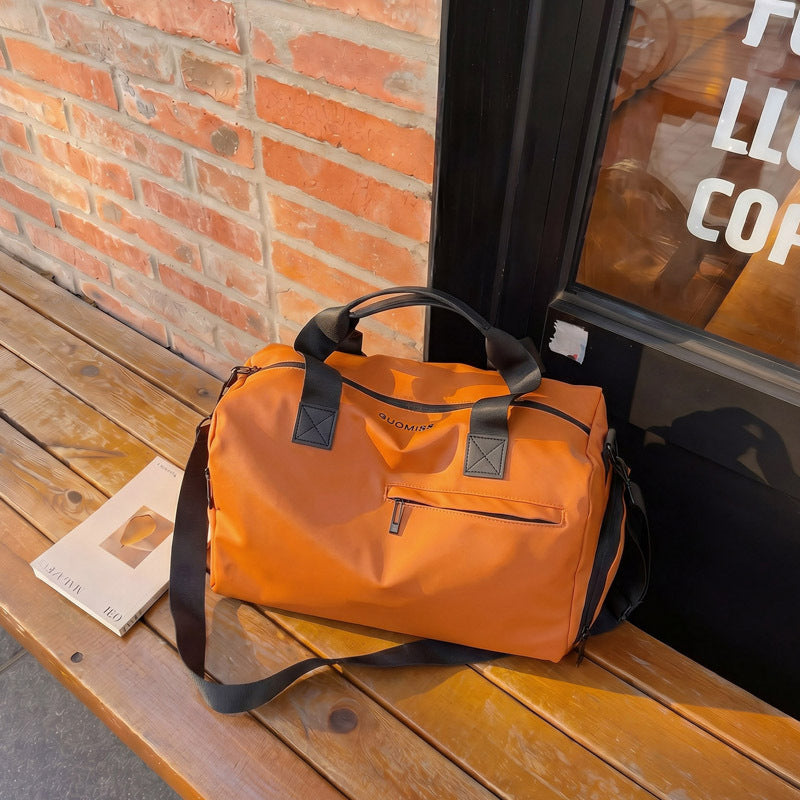 Sport-Duffel-Bag med Høy Volum og Vannavvisende Materiale Skanto