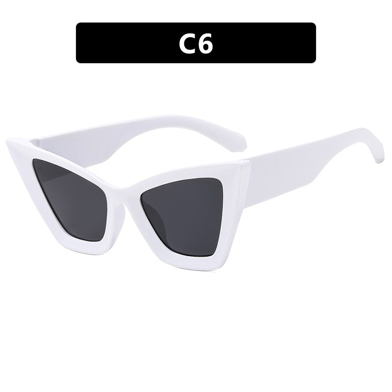 Women's Trendy Cat-Eye Sunglasses with Robust Design and UV Protection Skanto