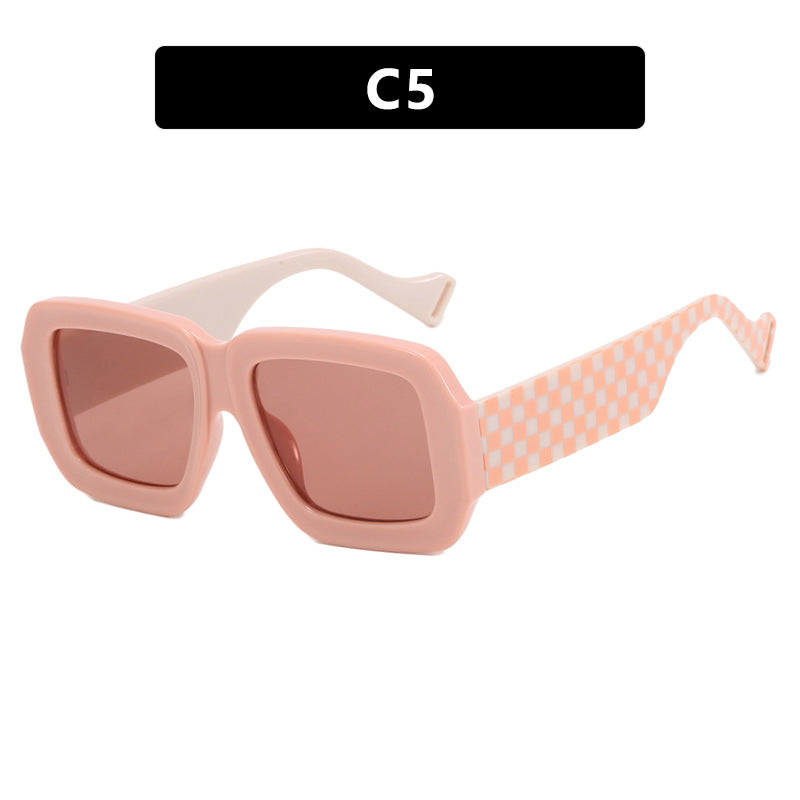 Women's fashion sunglasses with square design and stylish pattern Skanto