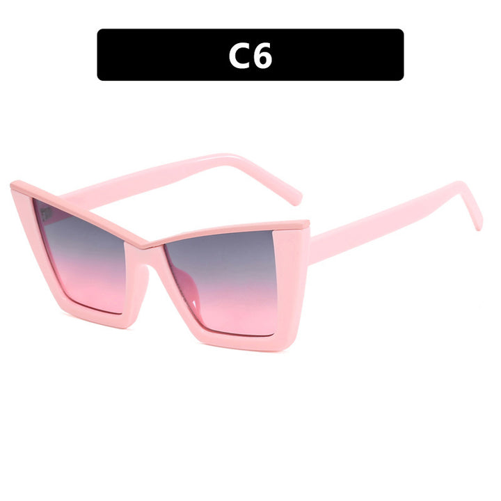 Dame moteriktig solbrille med unik geometrisk ramme Skanto