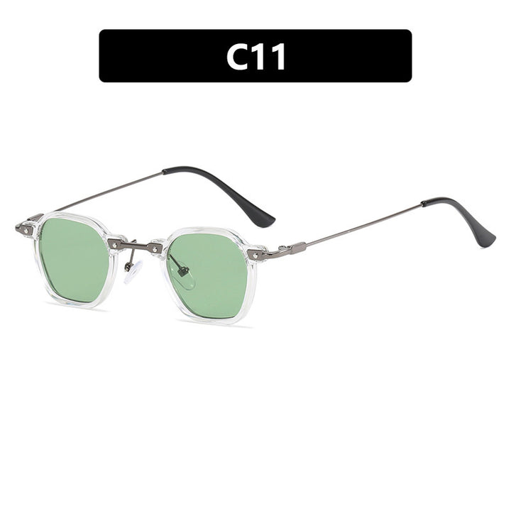 Dame moteriktig solbrille i elegant design med sekskantet ramme Skanto