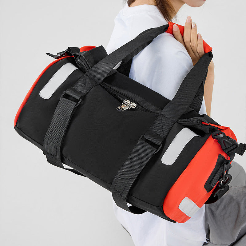 Multifunksjonell sport-duffelbag med robust materiale og intelligent romdesign Skanto