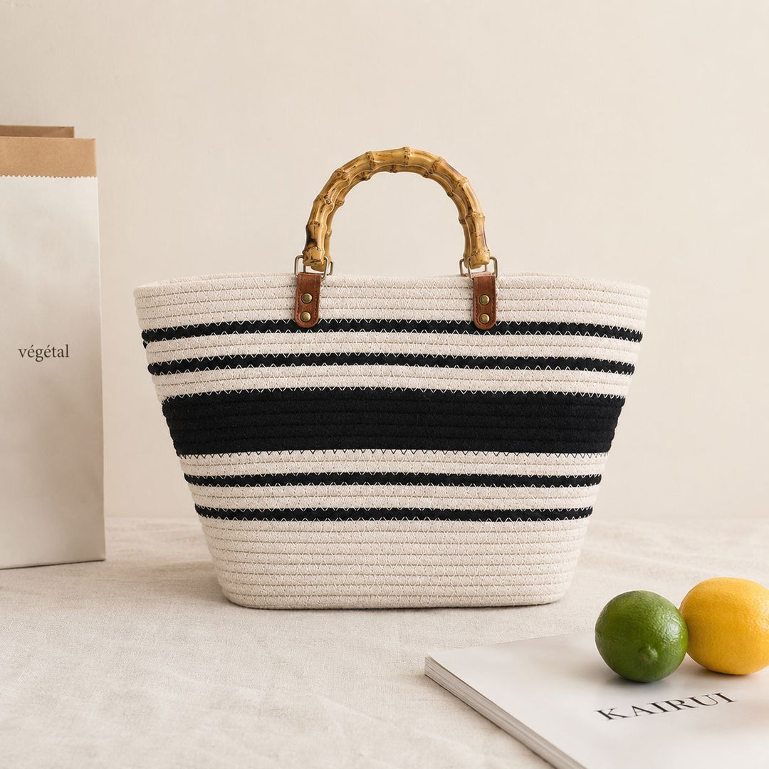 Strandveske med bambus håndtak og stripet design Skanto