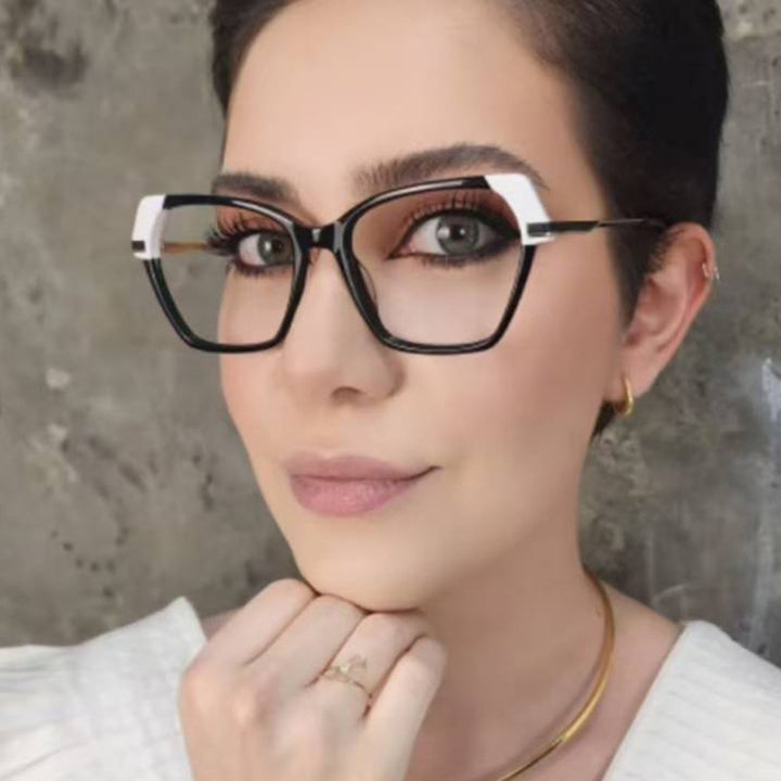Women's square sunglasses with elegant metal frame and protective UV filter Skanto