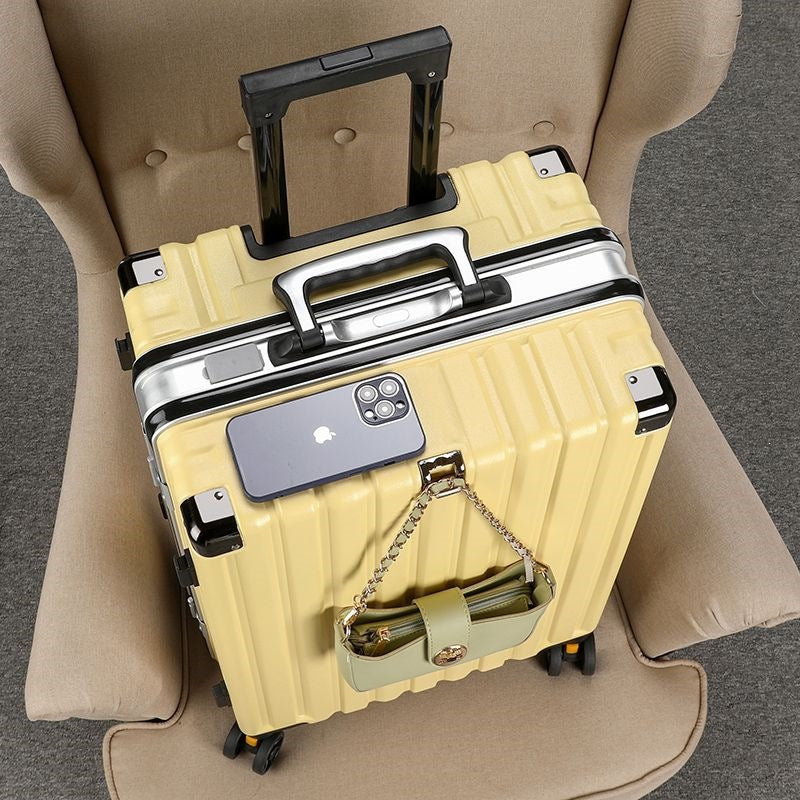 Harde skall reisekoffert med dobbel sikkerhetslås og robust rullesystem Skanto
