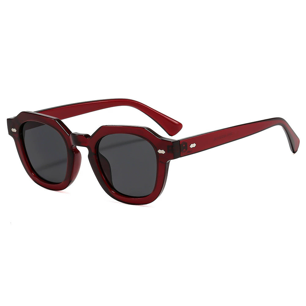 Women's sunglasses in modern design with polarized lenses Skanto
