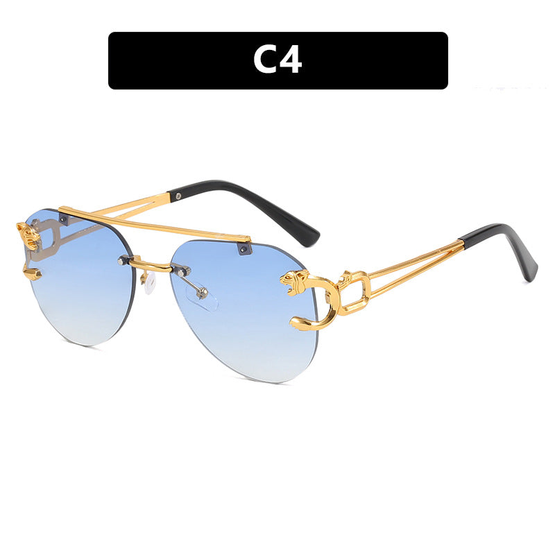 Women's unusual round sunglasses with decorative details Skanto