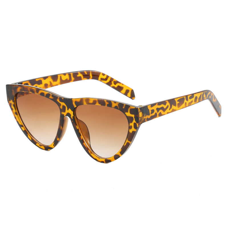 Dame futuristisk Cat-Eye solbrille med høykvalitets plastikkramme Skanto