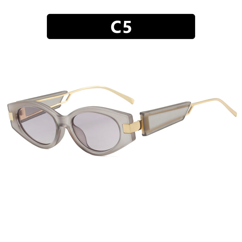 Women's Elegant Cat-Eye Sunglasses with Gold Details Skanto