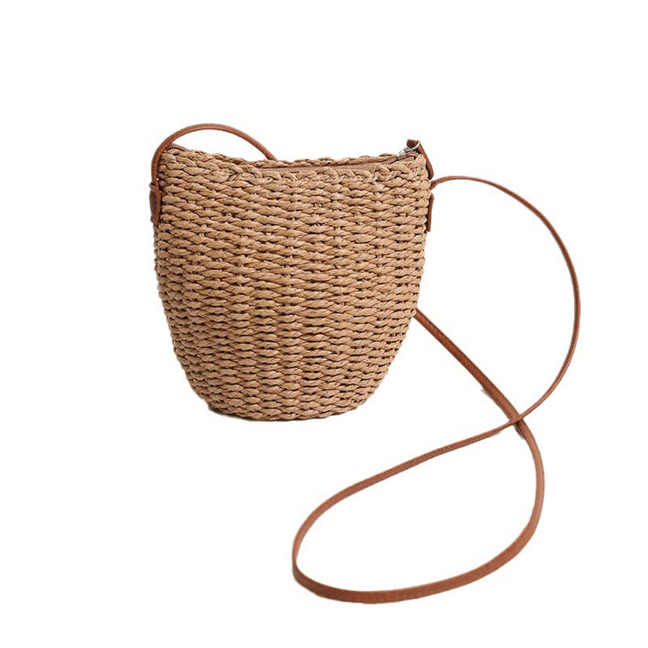 Handmade shoulder bag in natural material Skanto