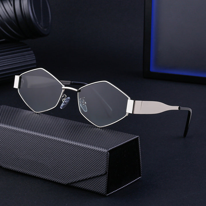 Dame geometrisk solbrille med moderne ramme Skanto