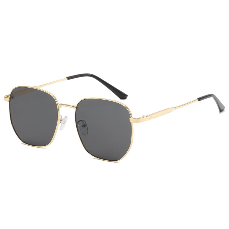 Dame moteriktig firkantet brille med lett metallramme Skanto