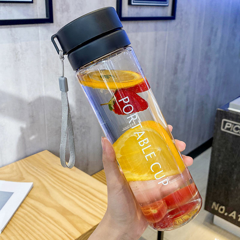 Dame drikkeflaske med innovativt lokk Skanto