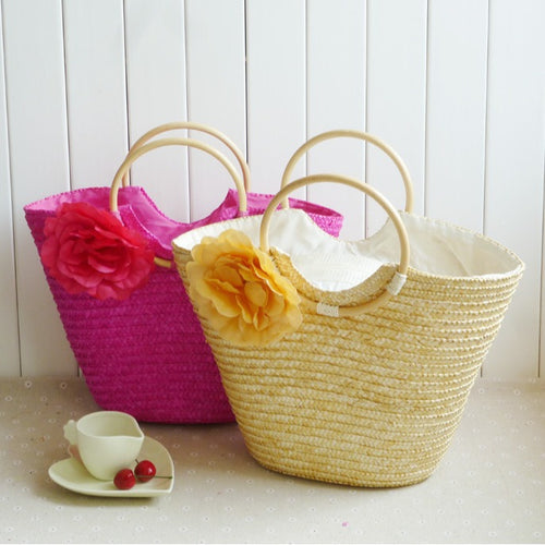 Elegant Straw Bag with Floral Accents Skanto
