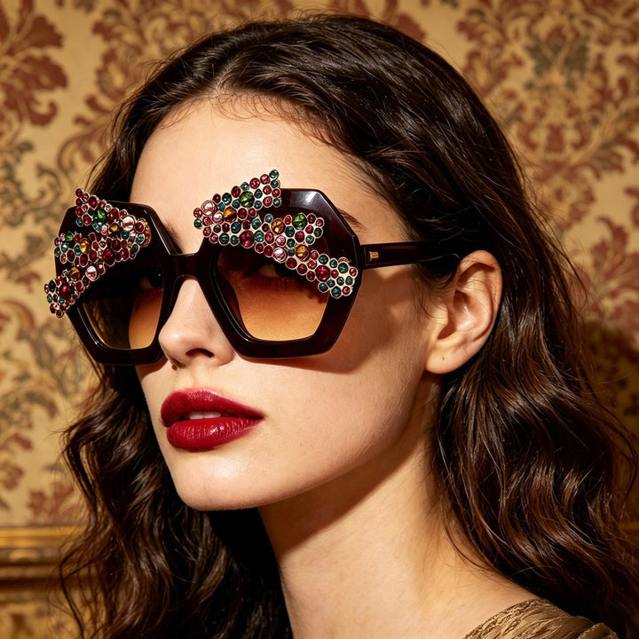 Dame Statement-solbrille med glitrende krystallramme Skanto
