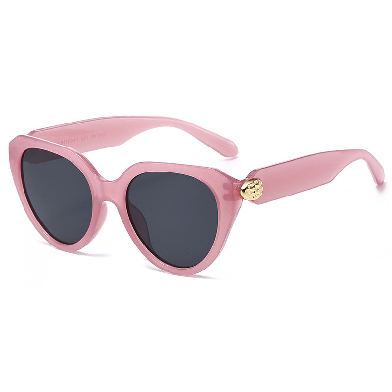 Women's Cat-Eye Sunglasses with Golden Details and Protective UV Filter Skanto