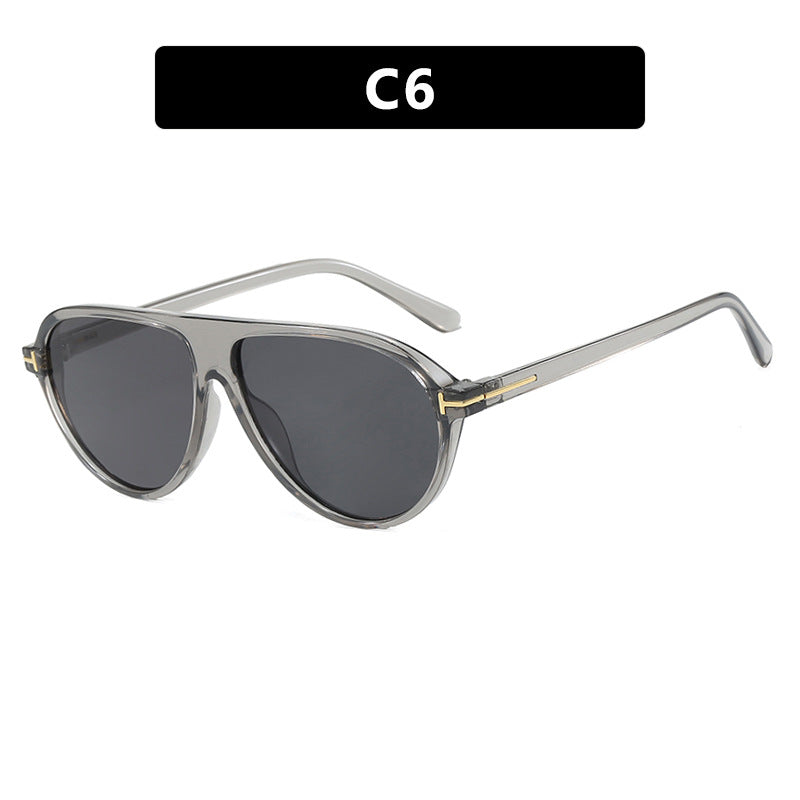 Women's trendy oversized sunglasses with elegant metal frame and UV protection Skanto