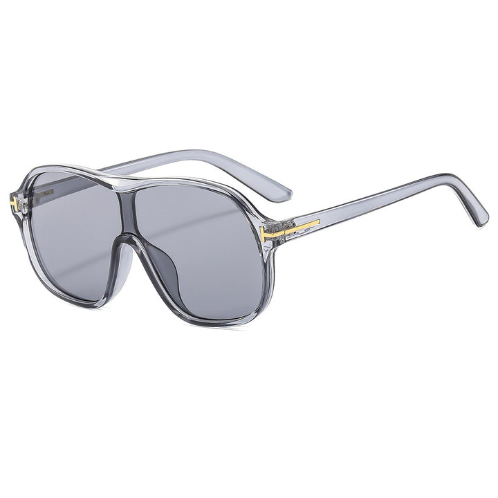 Women's fashionable oversized sunglasses with innovative design Skanto