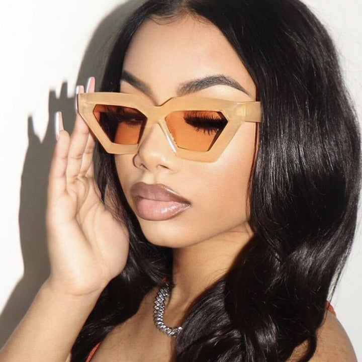 Women's eye-catching sunglasses in unique hexagon design Skanto