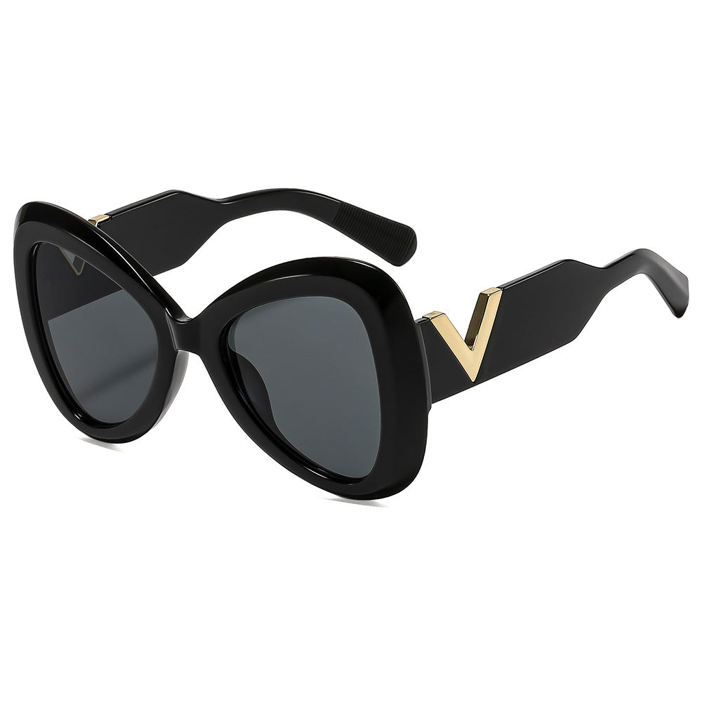 Women's Cat-Eye Sunglasses with Luxurious Frame and Mirrored Lenses Skanto