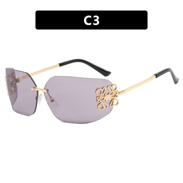 Women's extravagantly designed sunglasses with elegant decorations Skanto