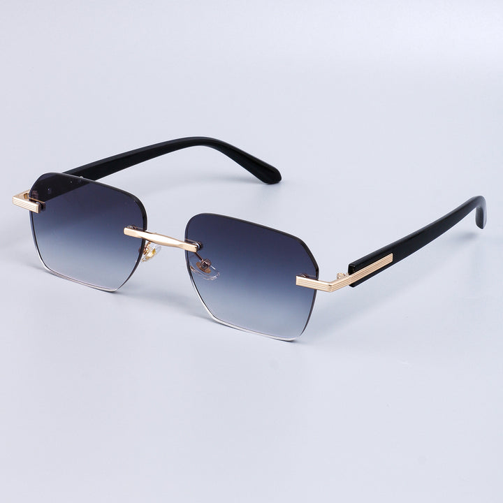 Dame mode solbrille med elegant metallramme og robuste glass Skanto
