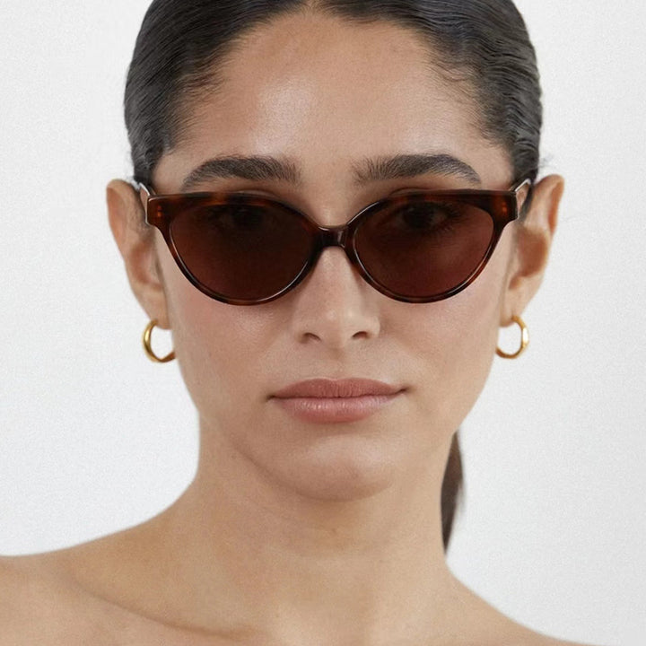 Women's Cat-Eye Sunglasses with Luxurious Pattern and UV Protection Skanto