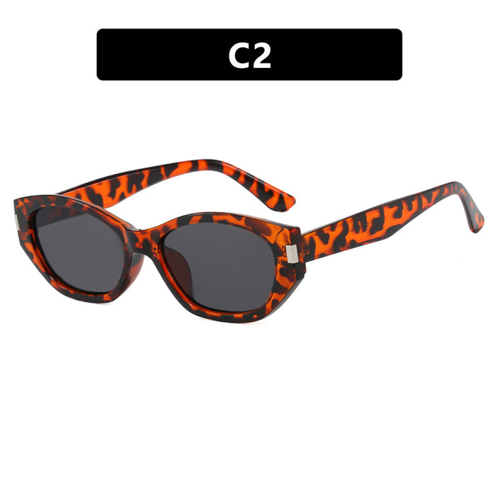Women's Cat Eye Sunglasses with Elegant Lenses Skanto