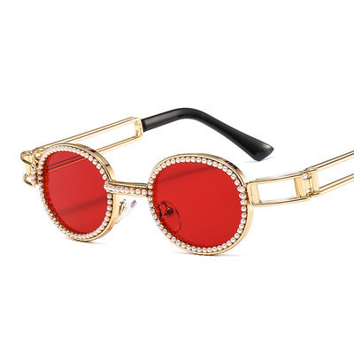 Dame feminin Designer-solbrille med ekstravagant ramme Skanto