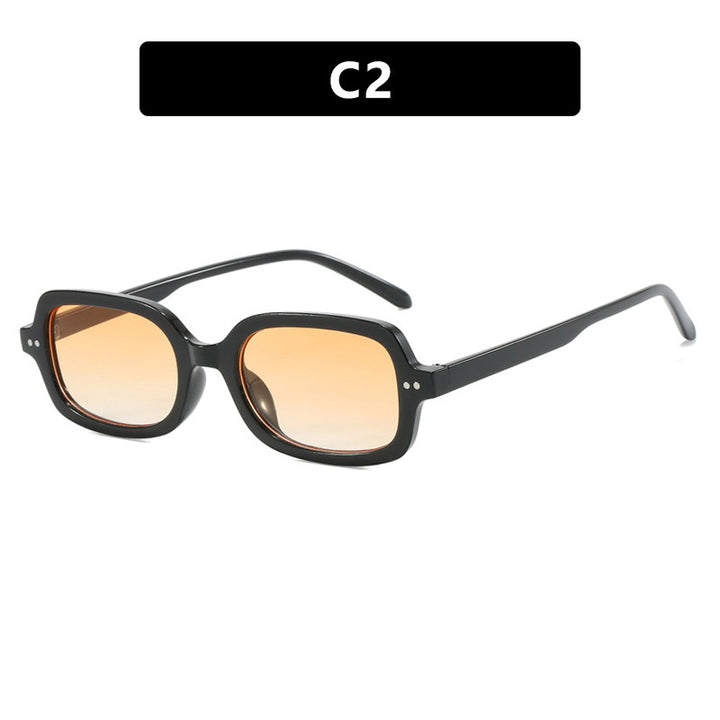 Dame moteriktig solbrille med unik skilpaddeskallramme Skanto
