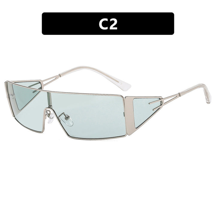 Dame geometrisk solbrille med futuristisk design og slitesterk ramme Skanto