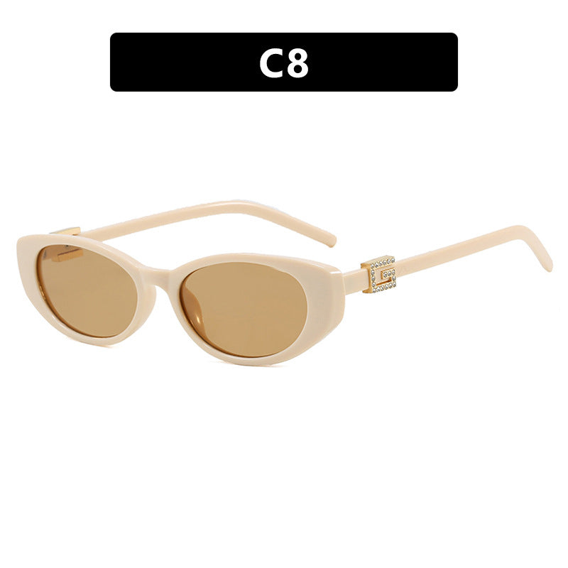 Women's cat-eye sunglasses with elegant metal frame and protective UV filter Skanto
