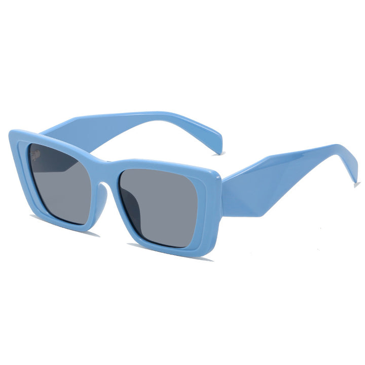 Dame moteriktig solbrille i avantgarde-stil Skanto