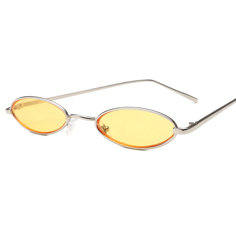 Dame elegant solbrille i oval metallramme Skanto