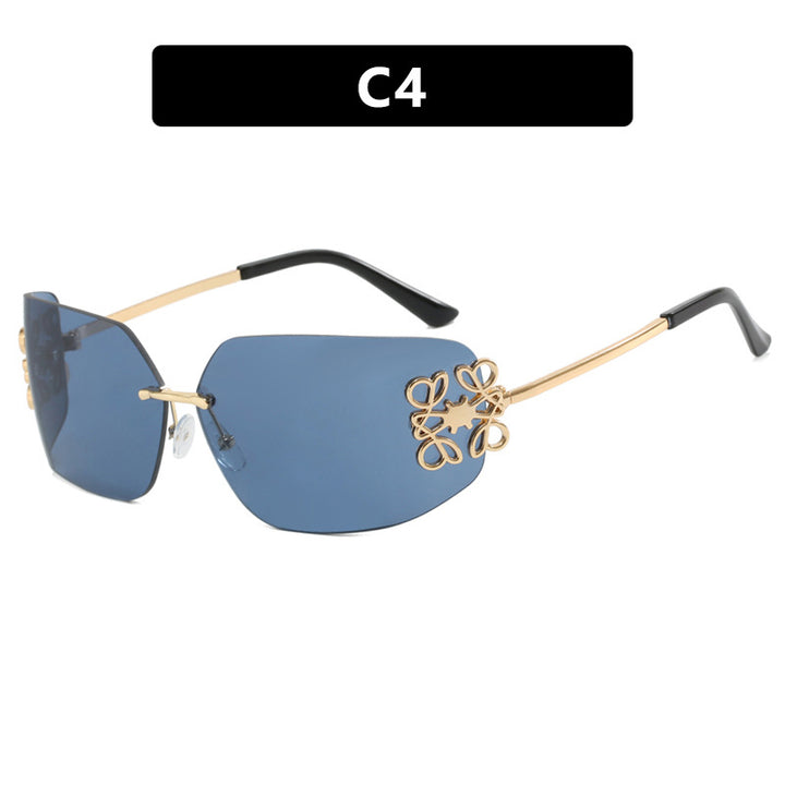 Women's extravagantly designed sunglasses with elegant decorations Skanto