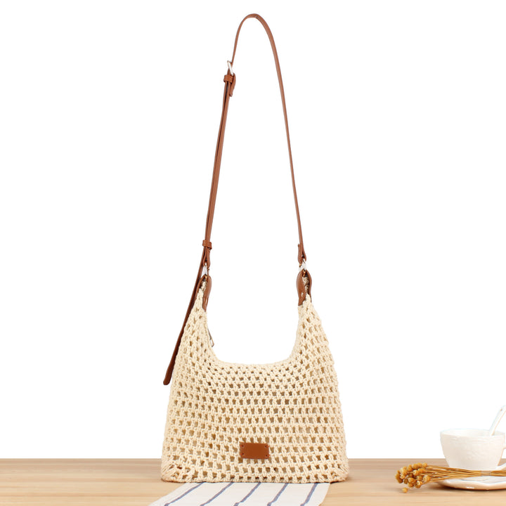 Hobo bag made of hand-woven natural material Skanto
