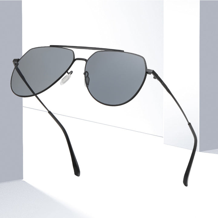 Men's sporty and stylish sunglasses Skanto