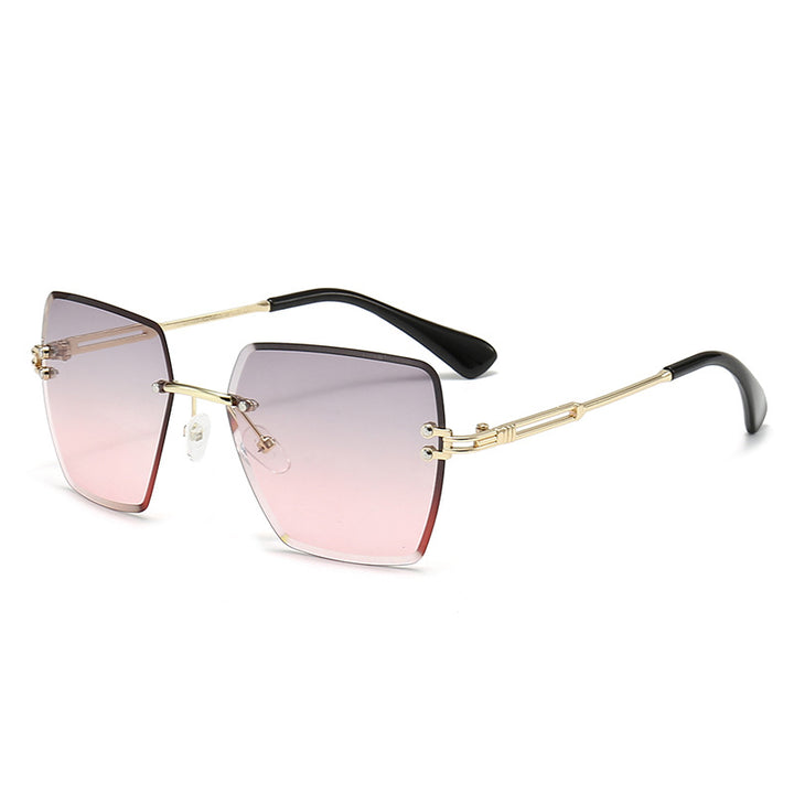 Dame moteriktig solbrille med stilistisk kvadratisk ramme Skanto