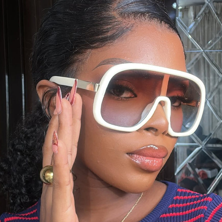 Women's oversized sunglasses in elegant retro design Skanto