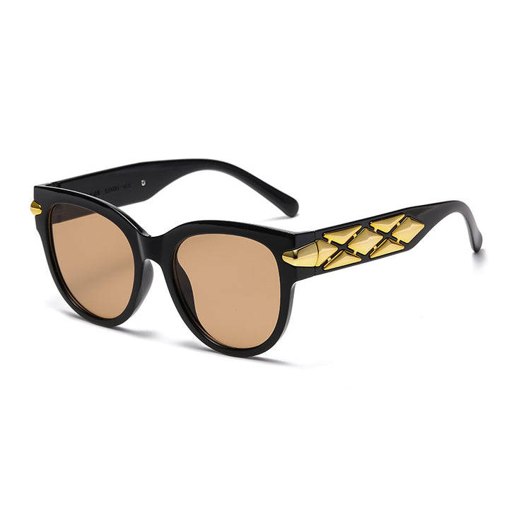 Dame designer solbrille med innovativ, detaljert ramme Skanto